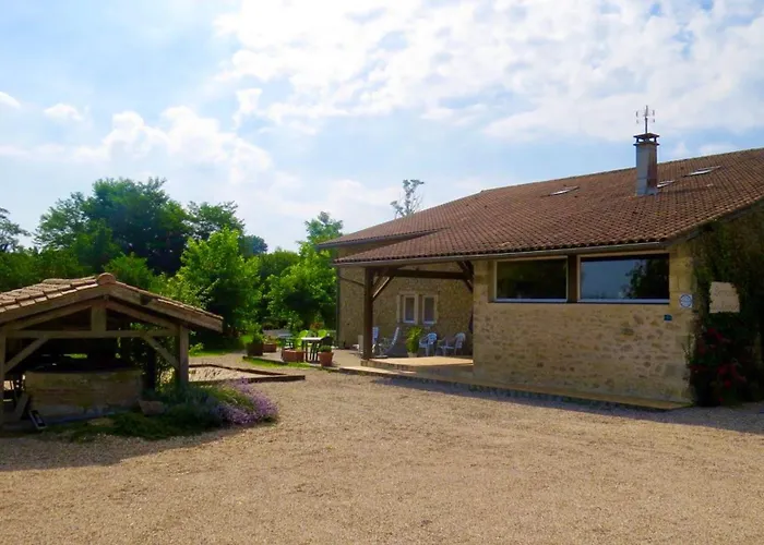 Apartamento Spacieux à Avec Piscine Partagée